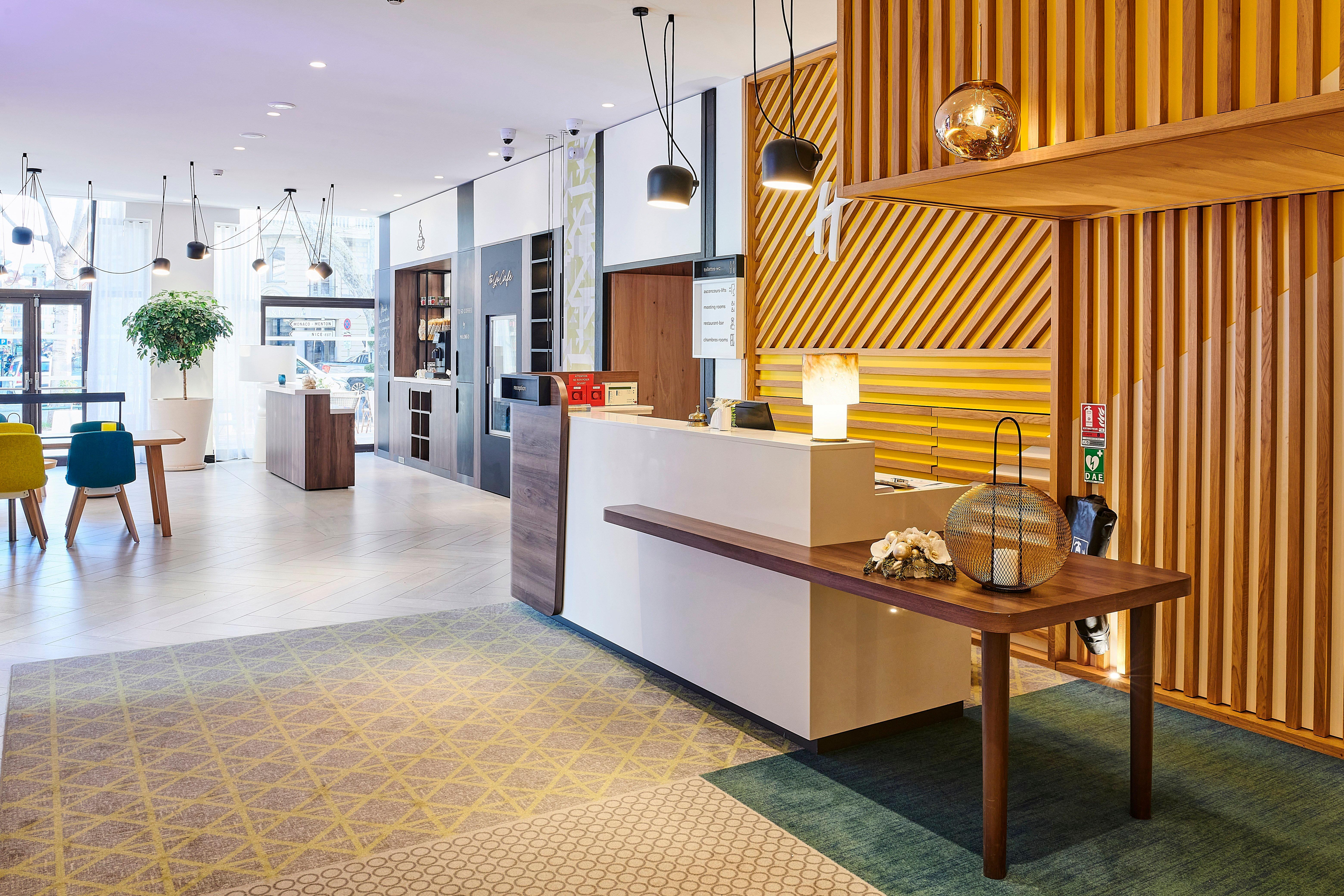 Holiday Inn Nice By Ihg Екстериор снимка