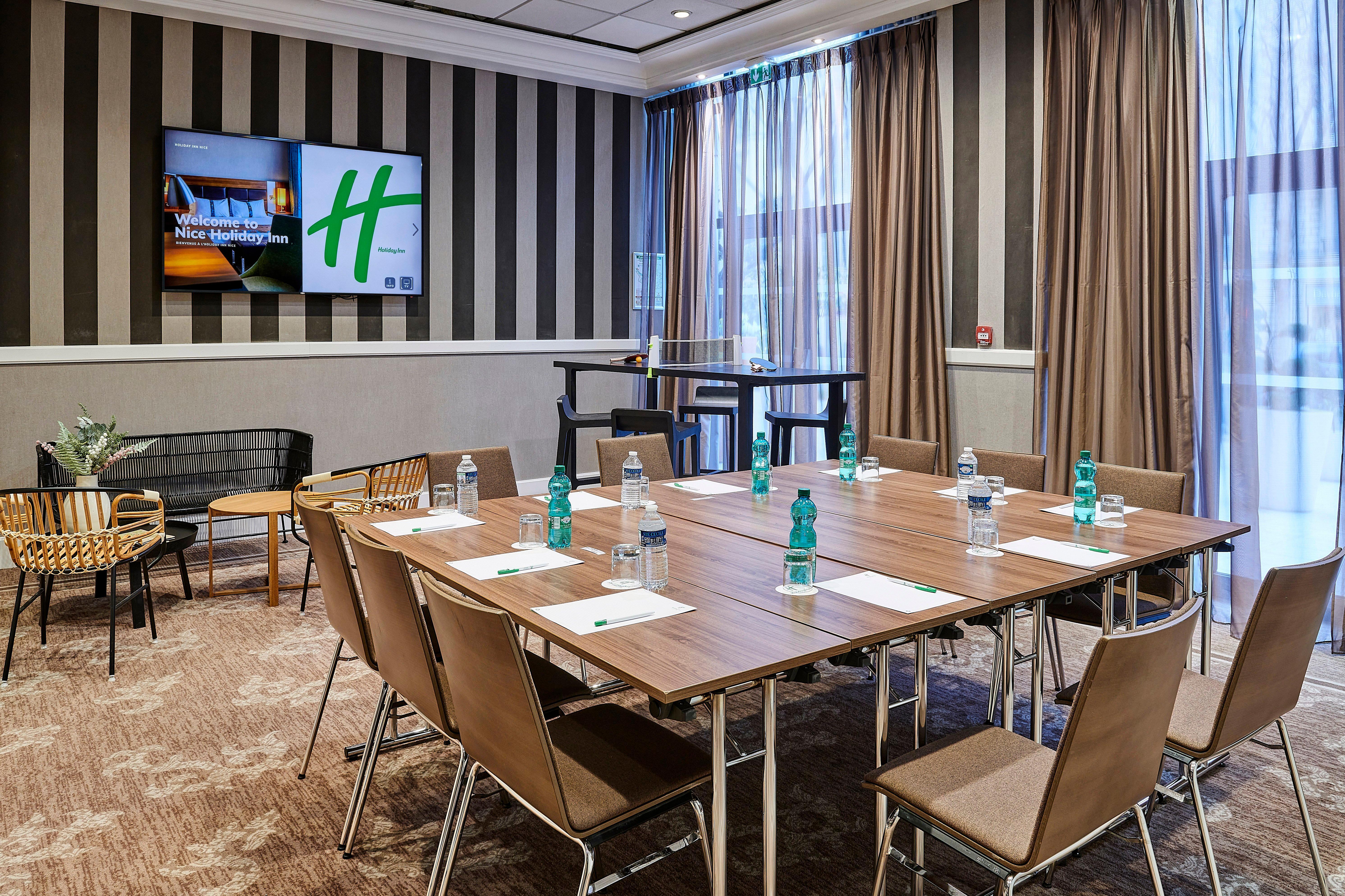 Holiday Inn Nice By Ihg Екстериор снимка